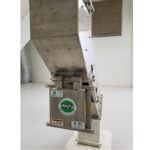 MPI-Plate-Magnet-angled-chute-installation