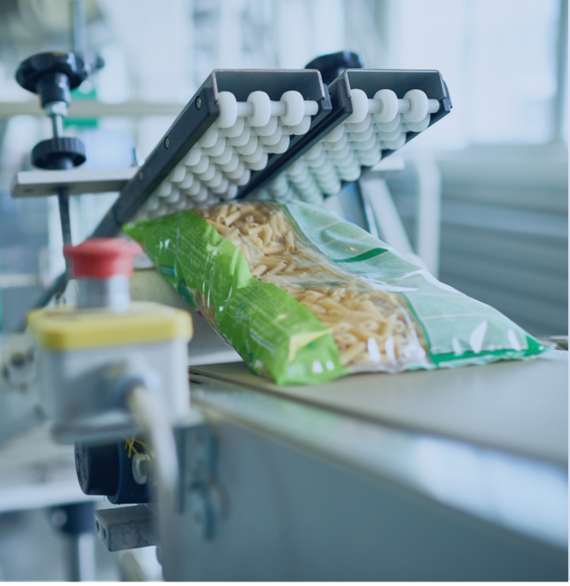 Throat Detectors Well-Suited for Products Packaged in Bags or Pouches, Whether Dry, Liquid, or Granular Throat Detectors Well-Suited for Products Packaged in Bags or Pouches, Whether Dry, Liquid, or Granular