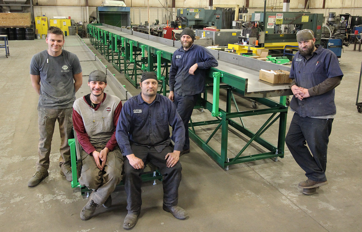 MPI welders with central scrap system pans