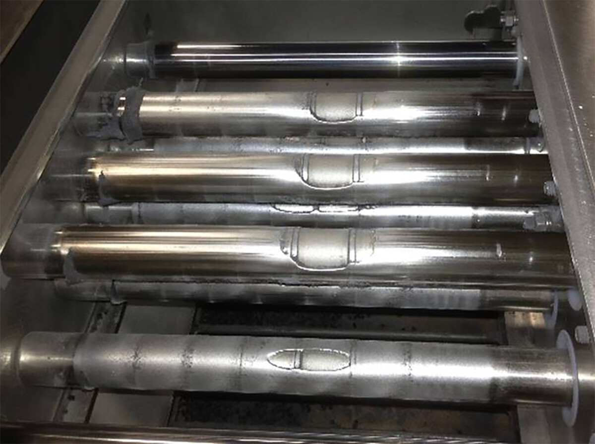 Magnetic Tubes in Grate with Worn Tube Walls