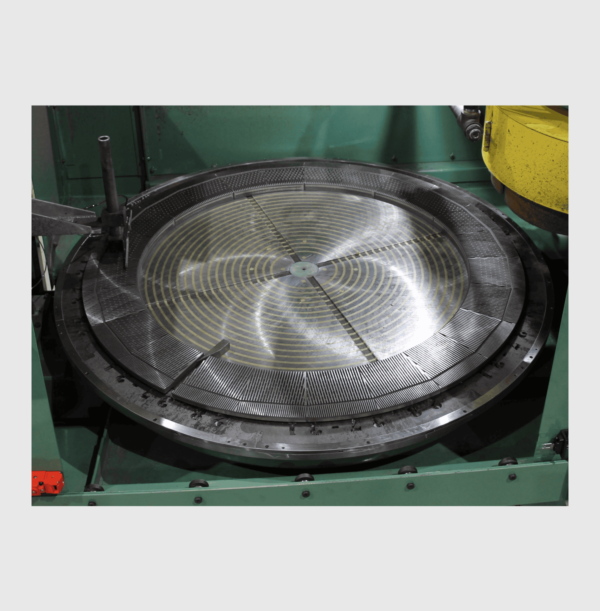 Mpi’s Round Double Ceramic Magnetic Chucks For Holding Small To Medium-Sized Ferrous Parts In General Machining